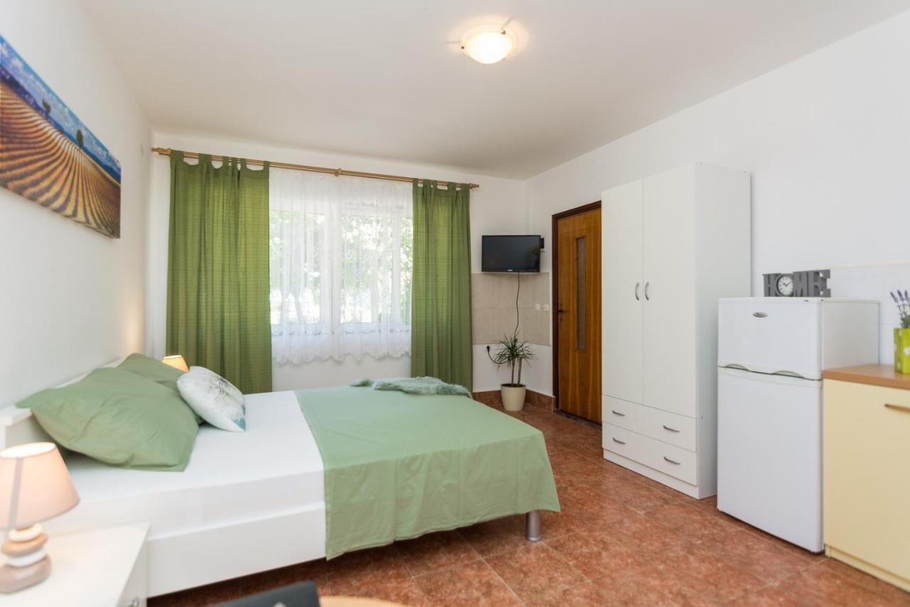 Apartments Marko Sukošan Dış mekan fotoğraf