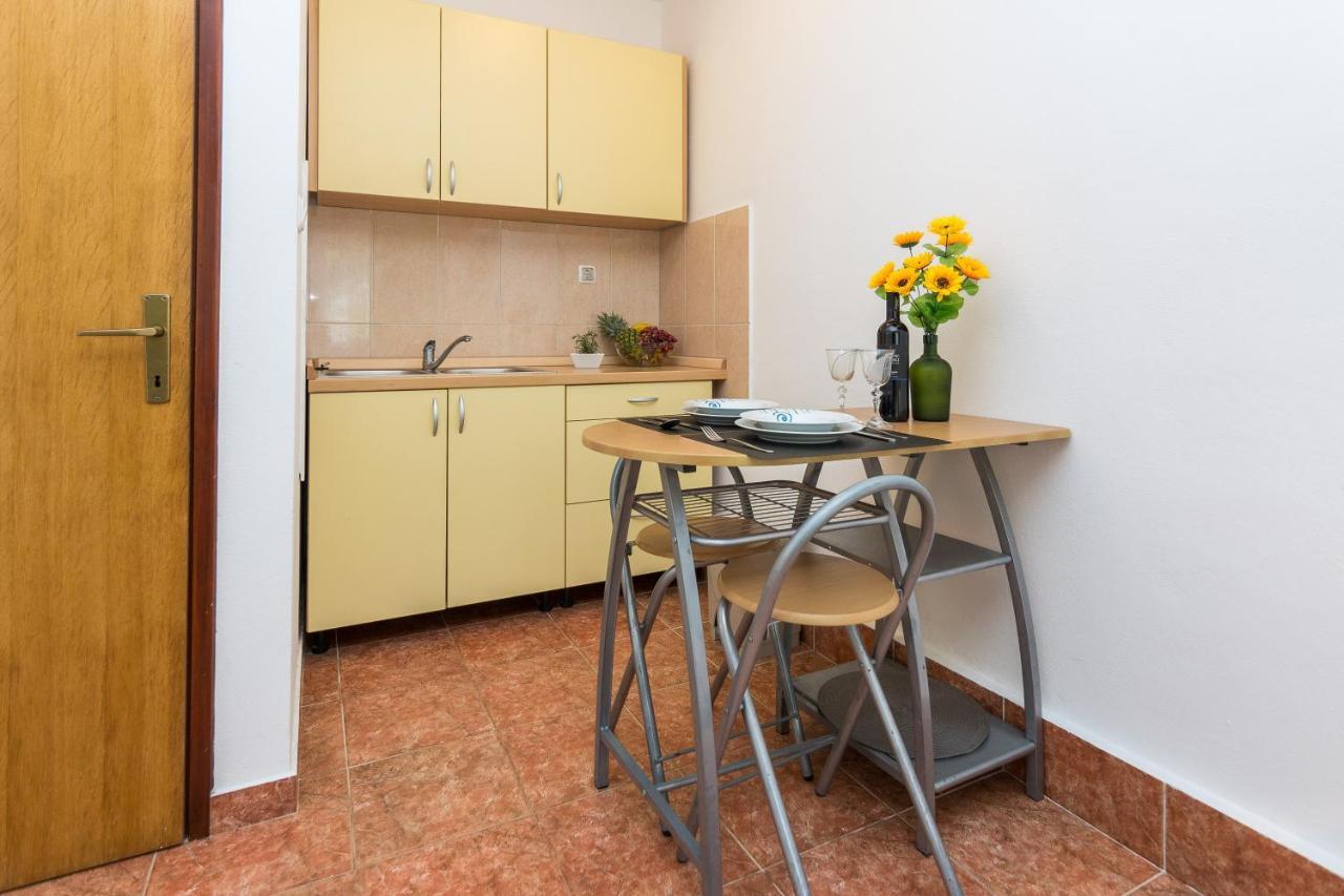Apartments Marko Sukošan Dış mekan fotoğraf